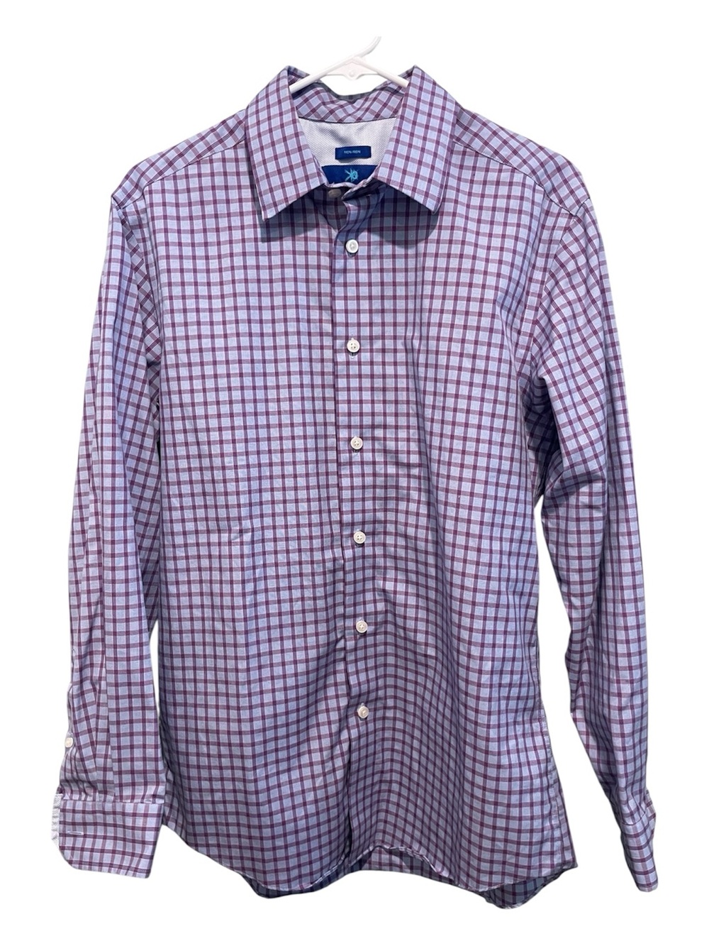 Men’s Egara Non Iron Button Up Plaid Shirt. Size M